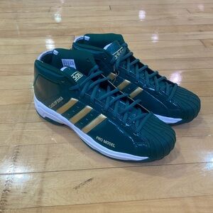 Adidas Pro Model 2G “SVSM”